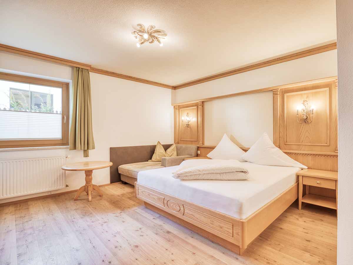 Apartment Anemone Landhaus Anja Holidays in the stubai valley in Tyrol Austria